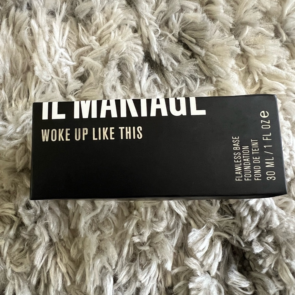 🔥 IL MAKIAGE NEWYORK flawless foundation